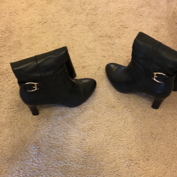 Anne Klein black boots sz 6/12 - Picture 6 of 6